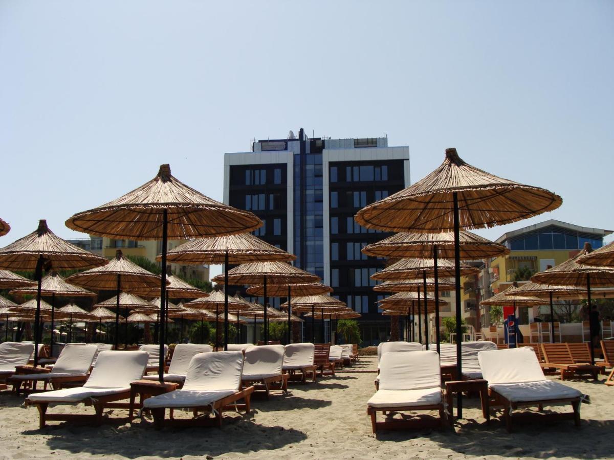 Supreme Hotel Golem  Dış mekan fotoğraf